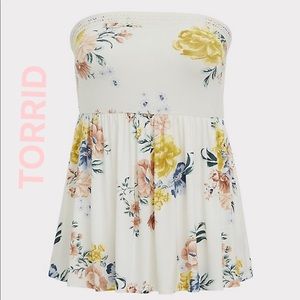 TORRID SUPER SOFT WHITE FLORAL STRAPLESS PEPLUM TOP